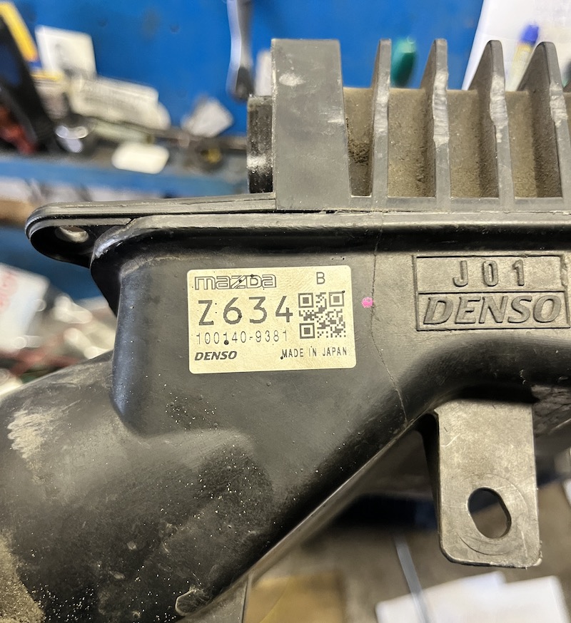 1001409381 блок Мазда 3 бк мозги ЕБУ