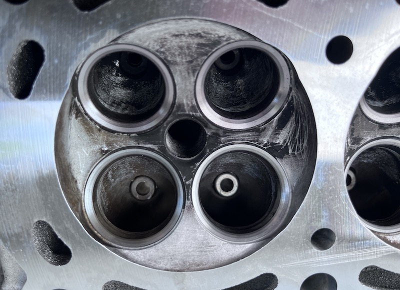 Сідло клапана ремонт Мітсубісі